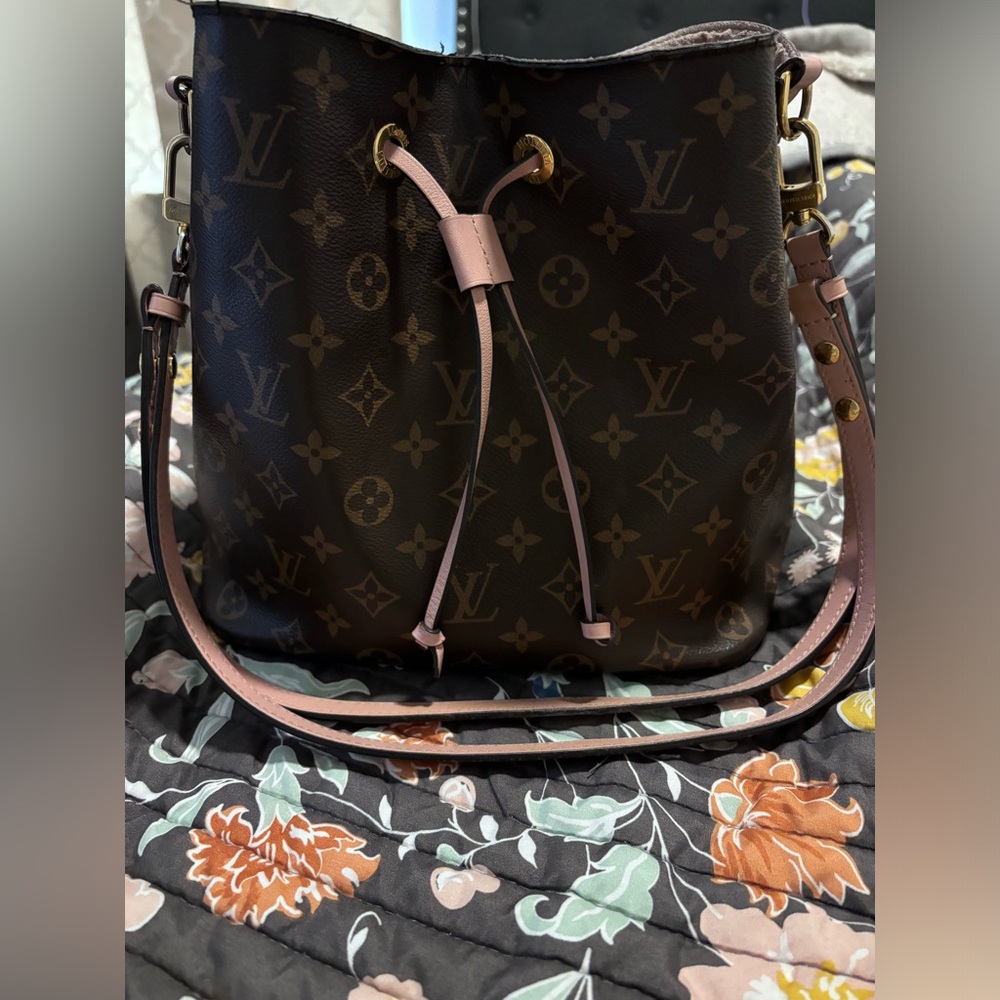 Louis Vuitton Monogram Canvas Neo Noé MM ROSE